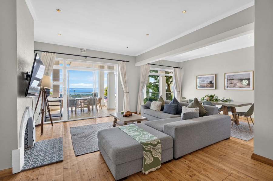 2 Bedroom Property for Sale in Green Point Western Cape